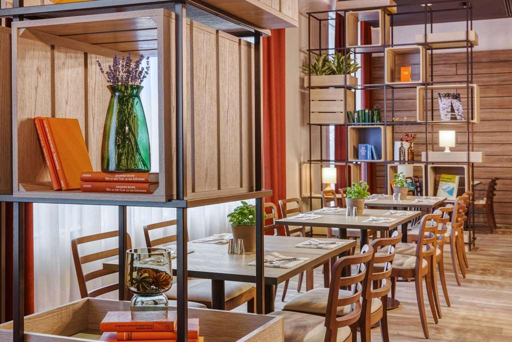 IntercityHotel Hildesheim Restaurant foto